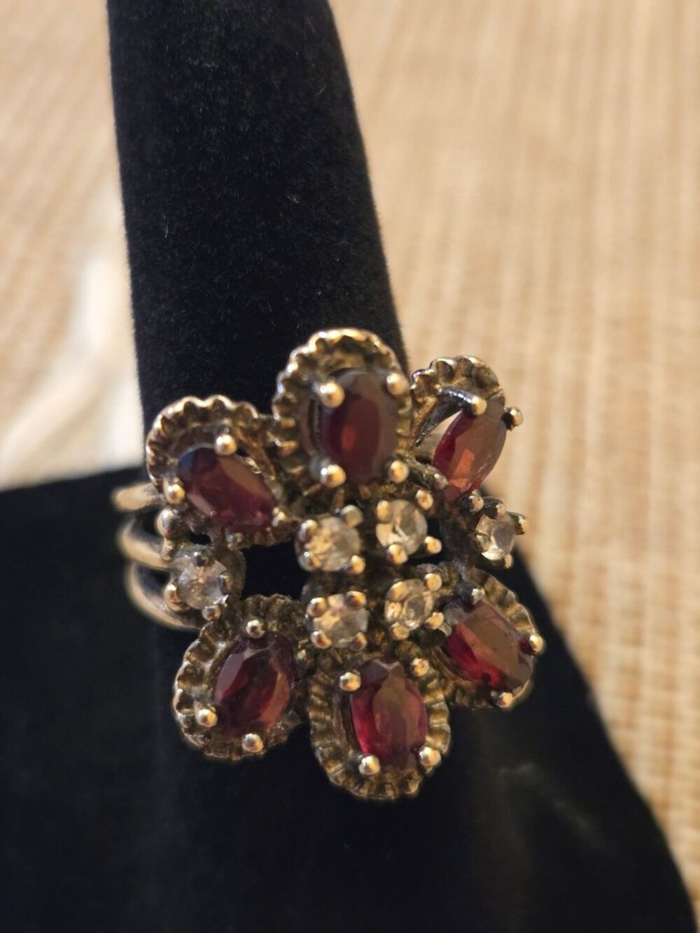 Vintage Sterling Silver Garnet & Clear Stone Flower Cluster Ring Size 5.5 - Picture 6 of 10